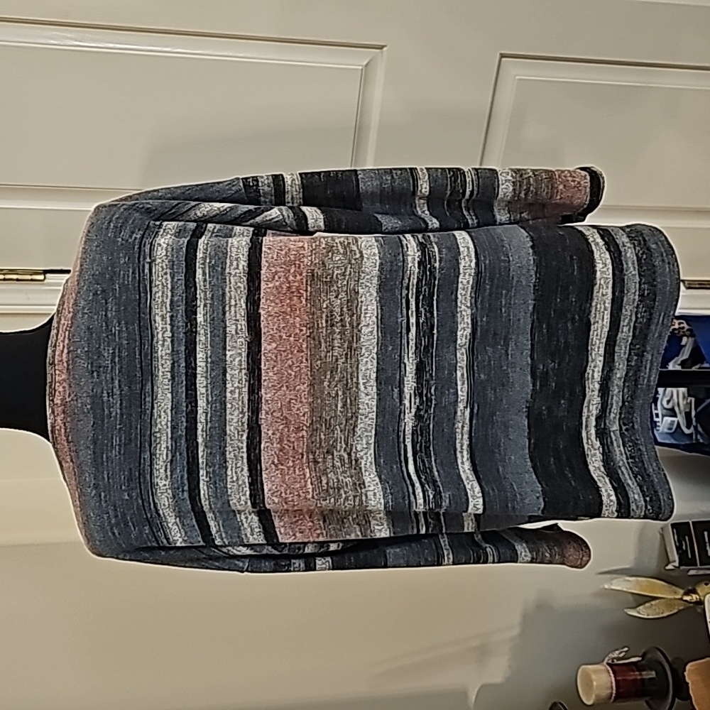 Womens 3/4 sleeve Top by Sunday - Picture 4 of 4